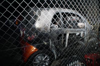 Boeblingen: Mehrere PKWÂ´s brennen in einer Tiefgarage in Boeblingen - Hochhaus evakuiert